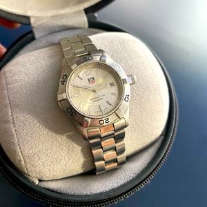 Tag Heuer Aquaracer 27mm 300 M silver date Swiss quartz in used condition